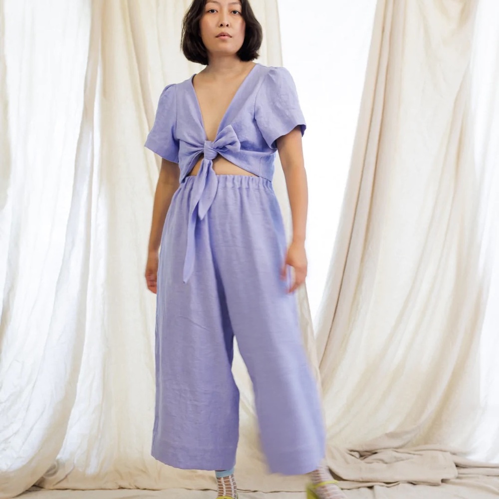 Mid Easy pant in Cornflower Blue